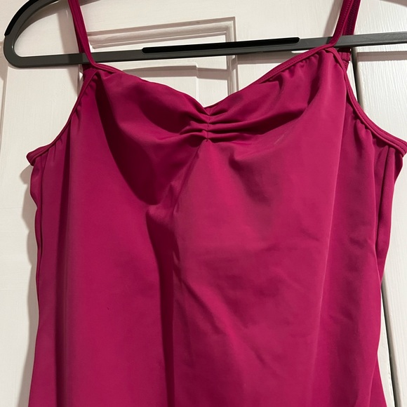 3 Leotards - Picture 5 of 9